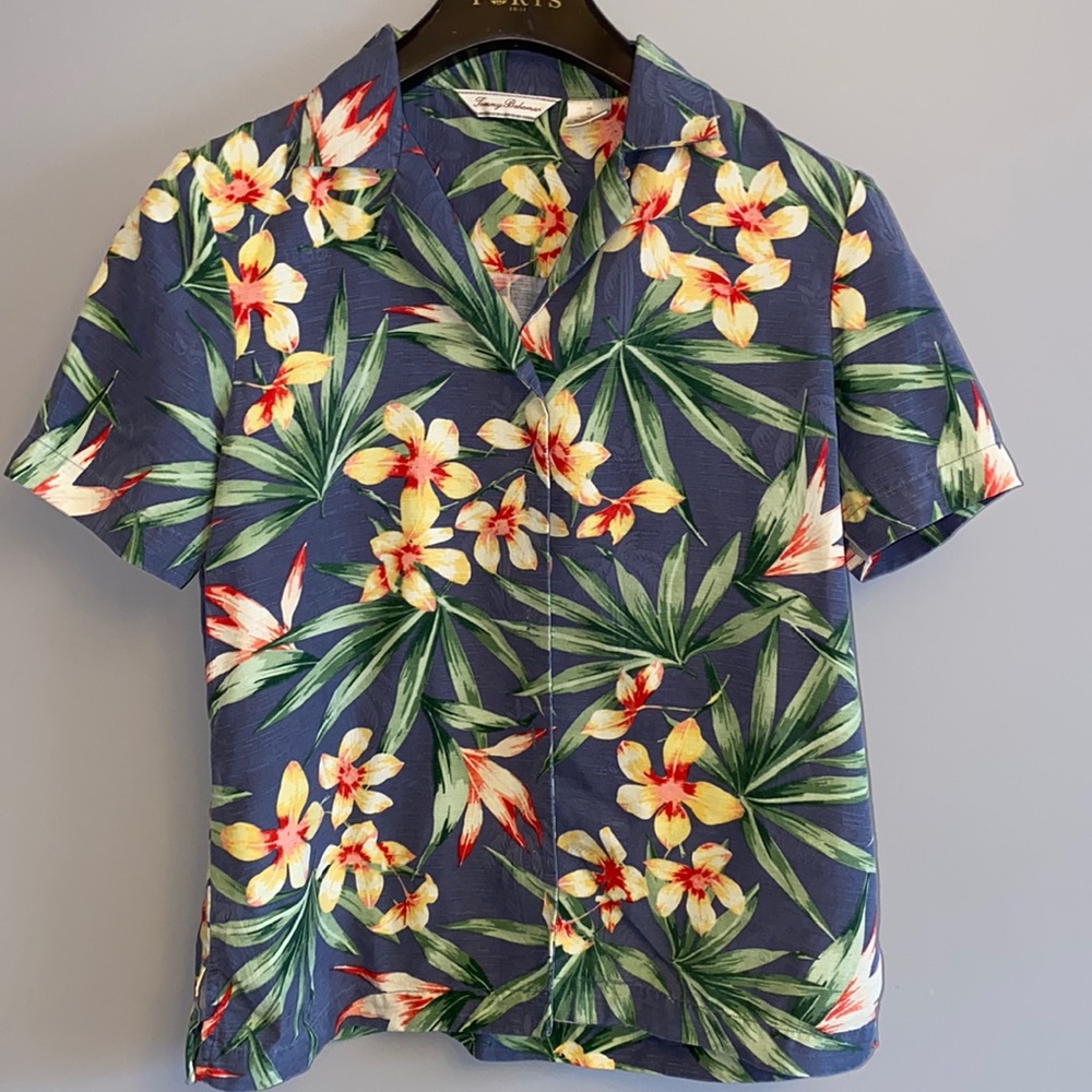 TOMMY BAHAMA| 100% Silk Women’s Floral Shirt -sz XS
